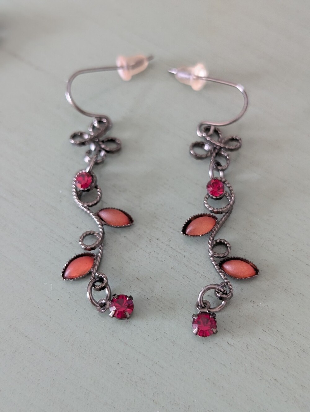 Elegant Vintage Dark Red Dangle Earrings - Picture 5 of 6